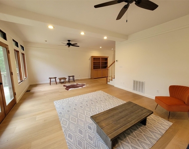 281 Earl Callahan Rd - Photo Thumbnail 2