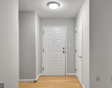 1308 Clifton Street Nw - Photo Thumbnail 6