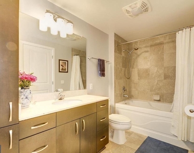 440 L Street Nw - Photo Thumbnail 2