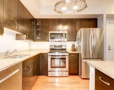 440 L Street Nw - Photo Thumbnail 4