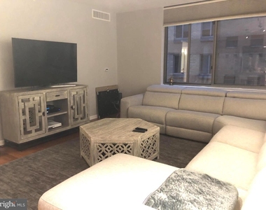 440 L Street Nw - Photo Thumbnail 5