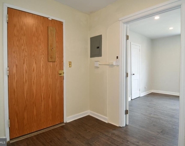 1314 Downing Place Ne - Photo Thumbnail 18