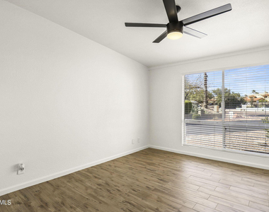 16819 E Gunsight Drive - Photo Thumbnail 8