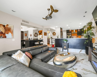 8161 E Del Cuarzo Drive - Photo Thumbnail 18