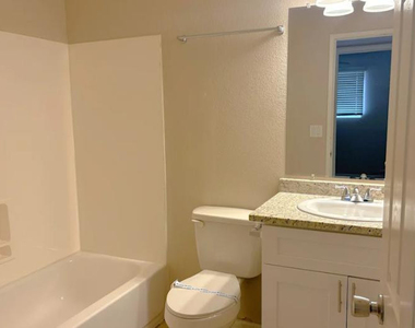 4322 E Villa Maria Drive - Photo Thumbnail 8