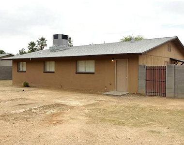 4322 E Villa Maria Drive - Photo Thumbnail 10