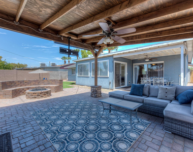 8031 E Oak - Photo Thumbnail 23
