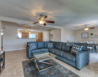 8031 E Oak - Photo Thumbnail 3