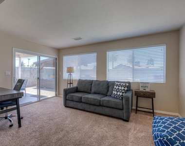 8031 E Oak - Photo Thumbnail 9