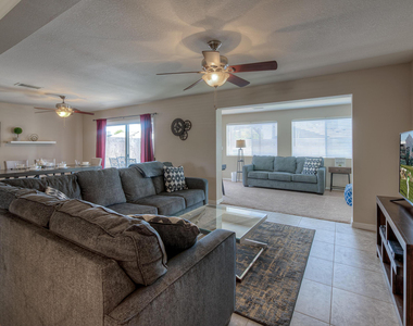 8031 E Oak - Photo Thumbnail 5