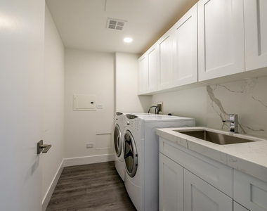 7137 E Rancho Vista Drive - Photo Thumbnail 32