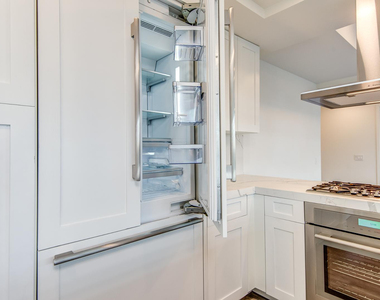 7137 E Rancho Vista Drive - Photo Thumbnail 15