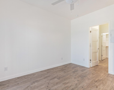 2063 E Lemon Street - Photo Thumbnail 17