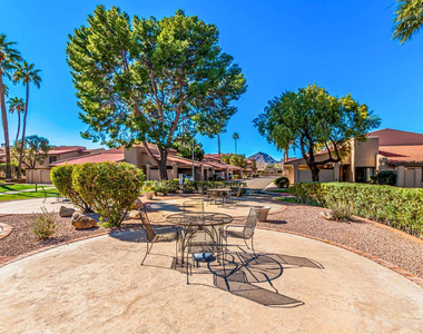 7921 E San Miguel Avenue - Photo Thumbnail 8