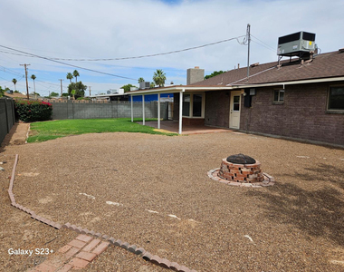 531 E Laguna Drive - Photo Thumbnail 28