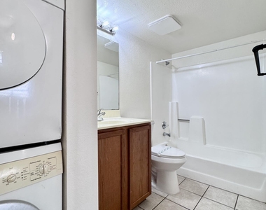 1720 E Thunderbird Road - Photo Thumbnail 8