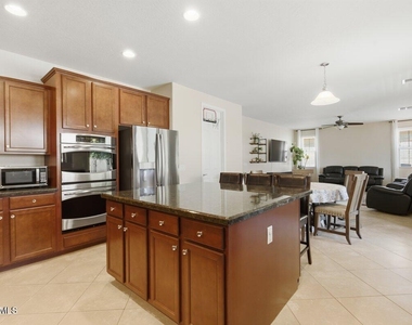 1876 E Azalea Court - Photo Thumbnail 5