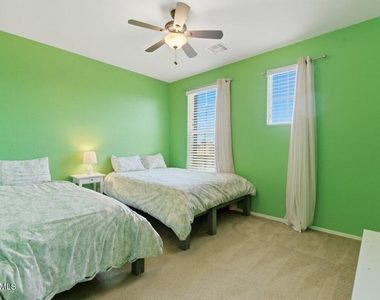 1876 E Azalea Court - Photo Thumbnail 16