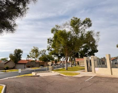 1043 S Rose - Photo Thumbnail 66