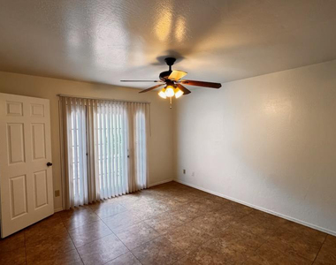 1043 S Rose - Photo Thumbnail 16