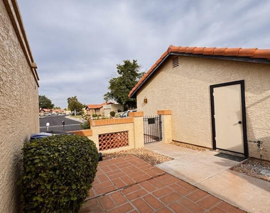 1043 S Rose - Photo Thumbnail 45