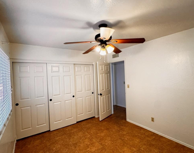 1043 S Rose - Photo Thumbnail 27