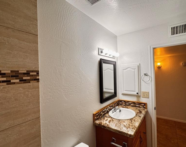 1043 S Rose - Photo Thumbnail 36