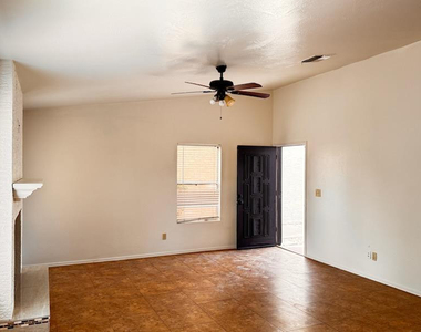 1043 S Rose - Photo Thumbnail 15