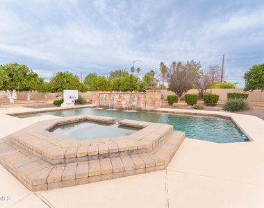 3552 E Jaeger Circle - Photo Thumbnail 10