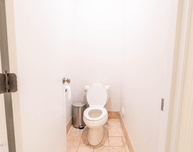 3552 E Jaeger Circle - Photo Thumbnail 23