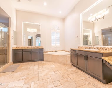 3552 E Jaeger Circle - Photo Thumbnail 5