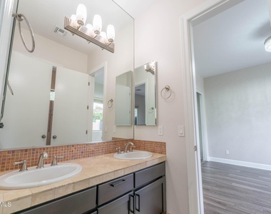 3552 E Jaeger Circle - Photo Thumbnail 36