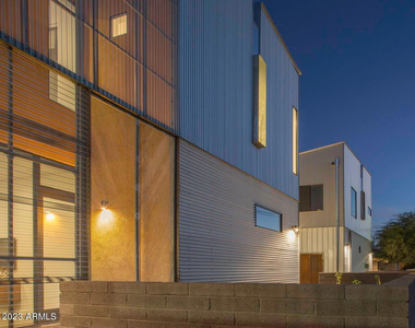 1419 S Kenneth Place - Photo Thumbnail 6