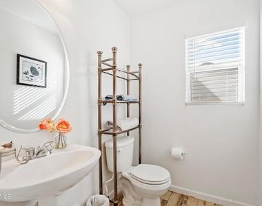 11591 W Cheryl Drive - Photo Thumbnail 10