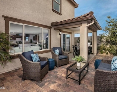 16576 W Jenan Drive - Photo Thumbnail 6