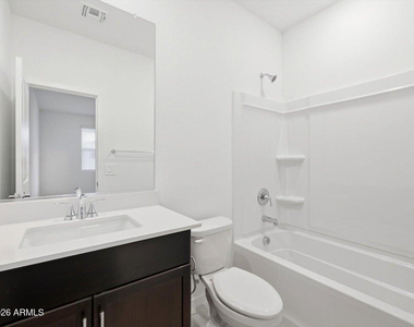 15875 W Cottontail Lane - Photo Thumbnail 36