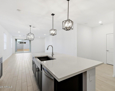 15875 W Cottontail Lane - Photo Thumbnail 7