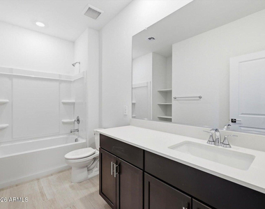 15875 W Cottontail Lane - Photo Thumbnail 35