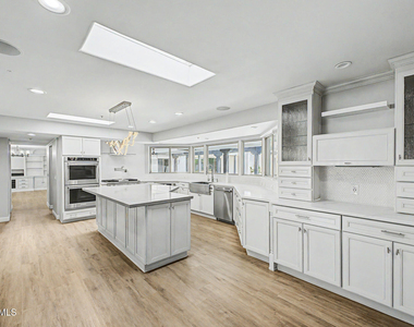 2311 E Colter Street - Photo Thumbnail 11