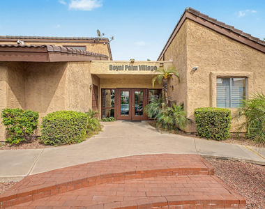 2121 W Royal Palm Road - Photo Thumbnail 22