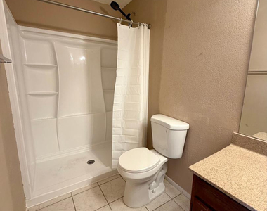 540 N May - Photo Thumbnail 10