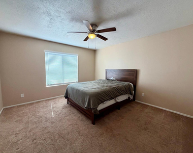 540 N May - Photo Thumbnail 8