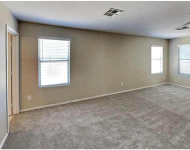 12808 N Main Street - Photo Thumbnail 8
