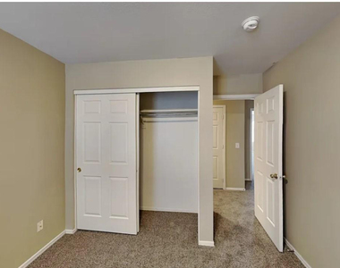 12808 N Main Street - Photo Thumbnail 11