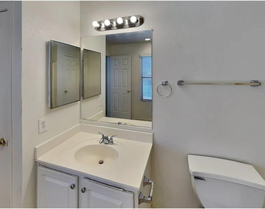12808 N Main Street - Photo Thumbnail 10