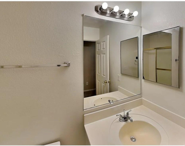 12808 N Main Street - Photo Thumbnail 13