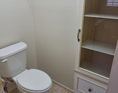 4333 E Hartford Avenue - Photo Thumbnail 10