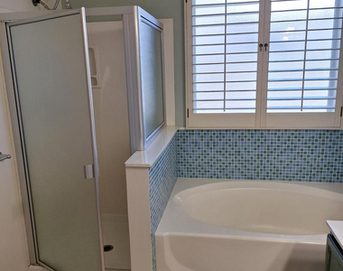 4333 E Hartford Avenue - Photo Thumbnail 9