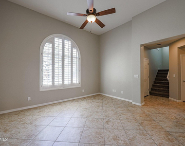 29319 N 21st Drive - Photo Thumbnail 4