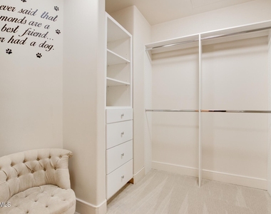 2211 E Camelback Road - Photo Thumbnail 19